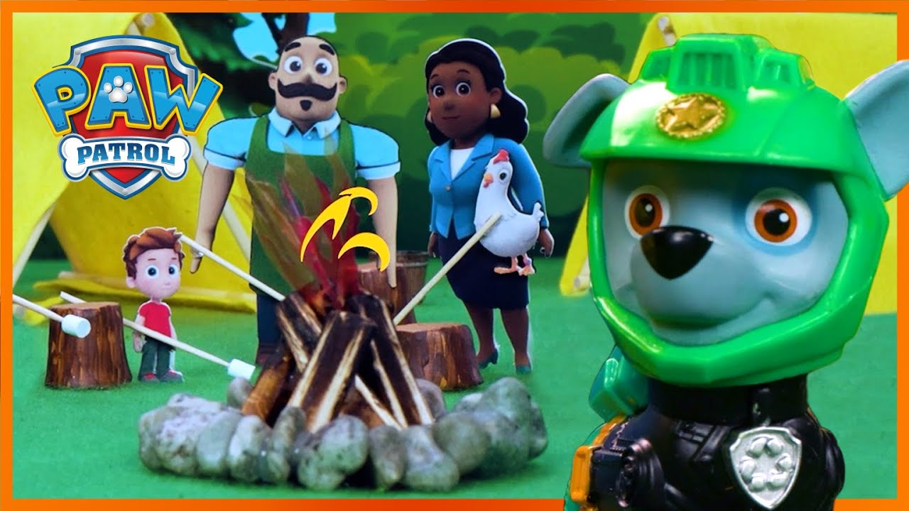 image 0 Helping Mayor Goodway 🐓 : Paw Patrol : Toy Pretend Play Compilation